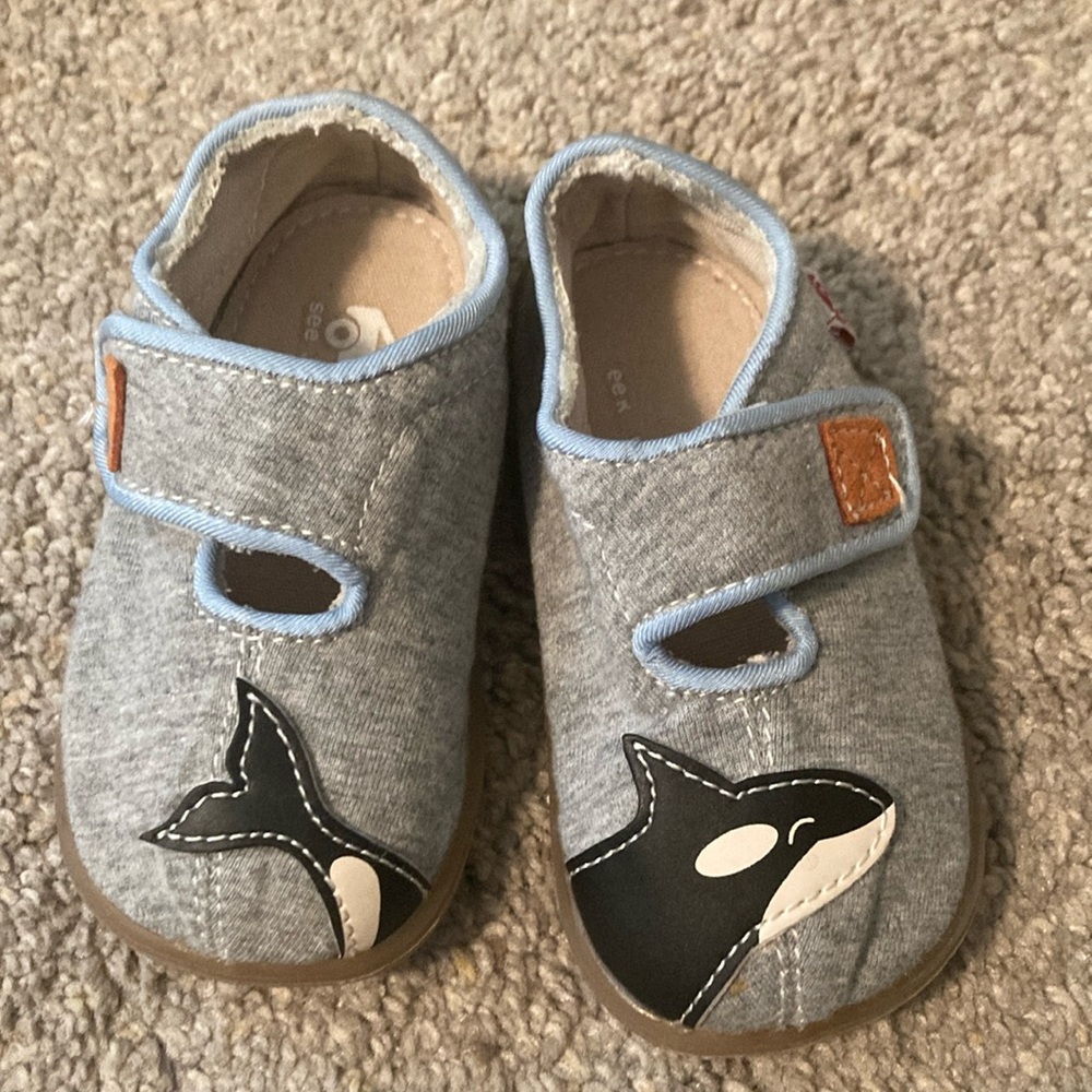 Size 6 toddler See Kai Run Cruz II slippers